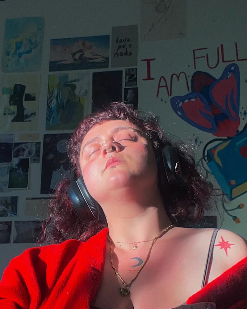 Lua Rafa, tatuadora em Curitiba